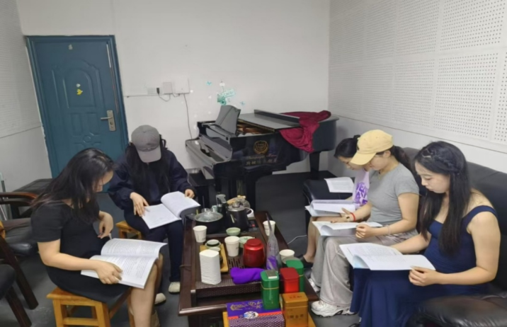 dc86da3b74d24750901cc906ed107d31.gif image.gif