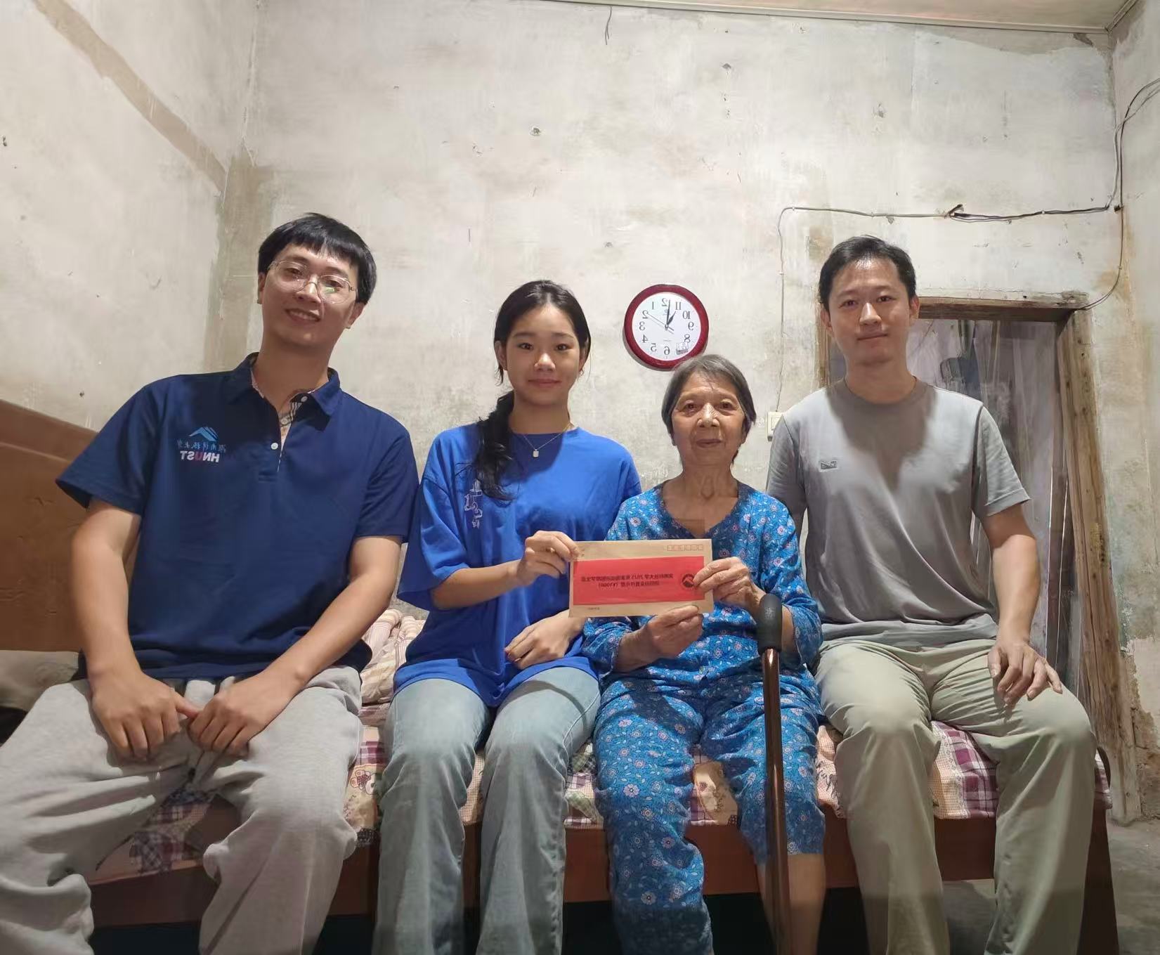 11a9fd0d5a9440a2941ce83e349d6fc8.jpeg image.jpeg