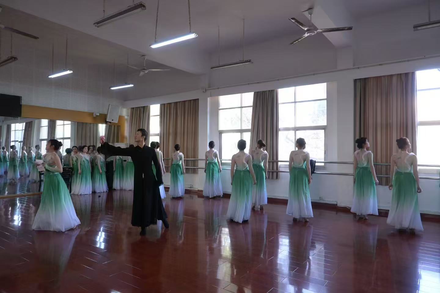 7d9c5e80b2c24fbc9056c594f94876ab.jpg 7d9c5e80b2c24fbc9056c594f94876ab.jpg