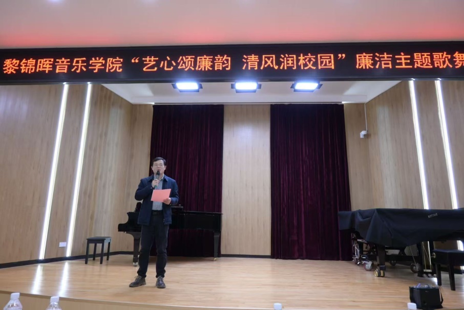 e8a1581dc889476d875b2f511b8d49d5.jpg 45f3b4de876babda5883a2c0f1441992.jpg